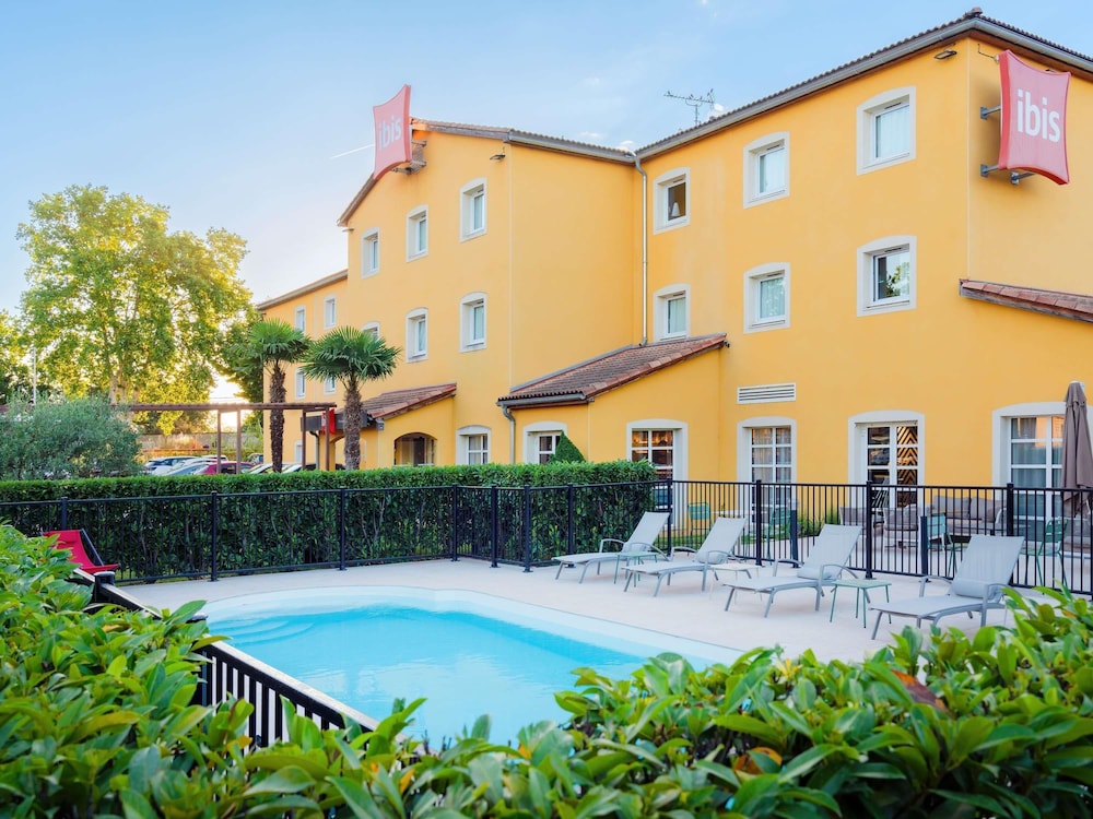 Ibis Manosque Cadarache 4/70