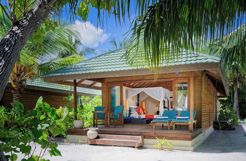 Canareef Resort Maldives in Herathera
