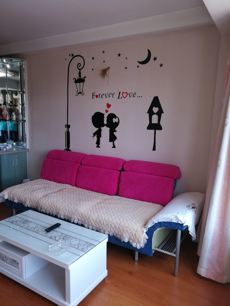 Dalian Xiuzhu Building Apartment 32/50
