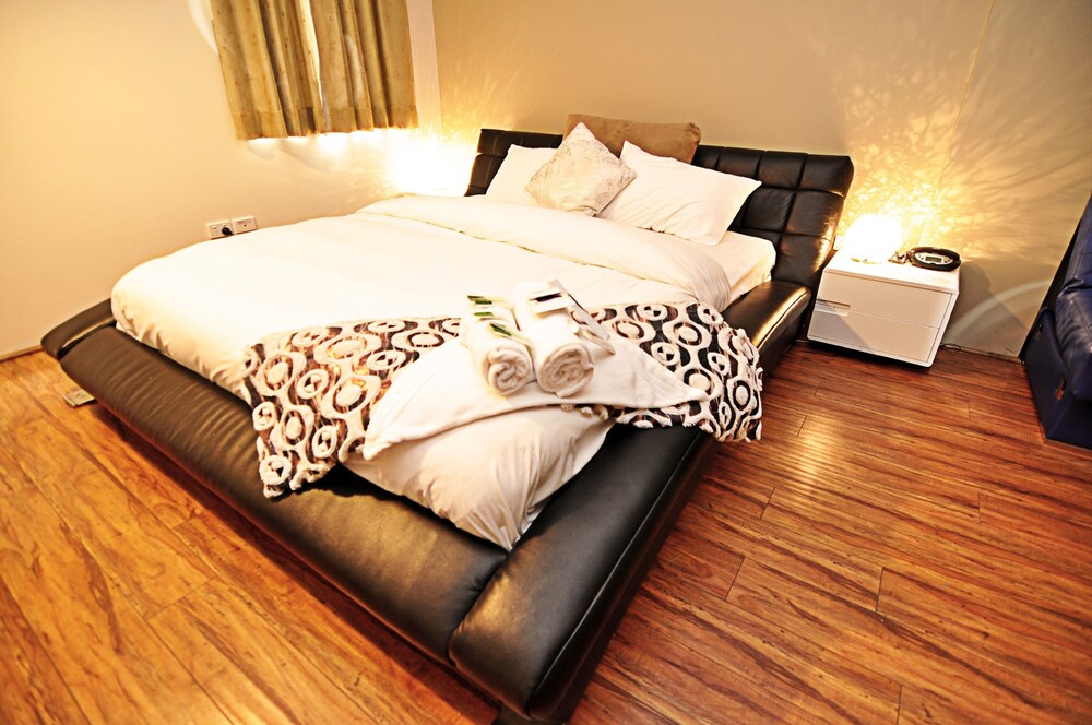 Sydney RiseOn Hotel 34/56