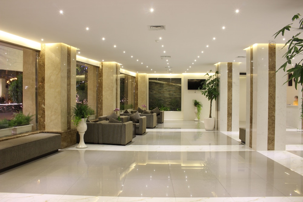 International Hotel 12/63