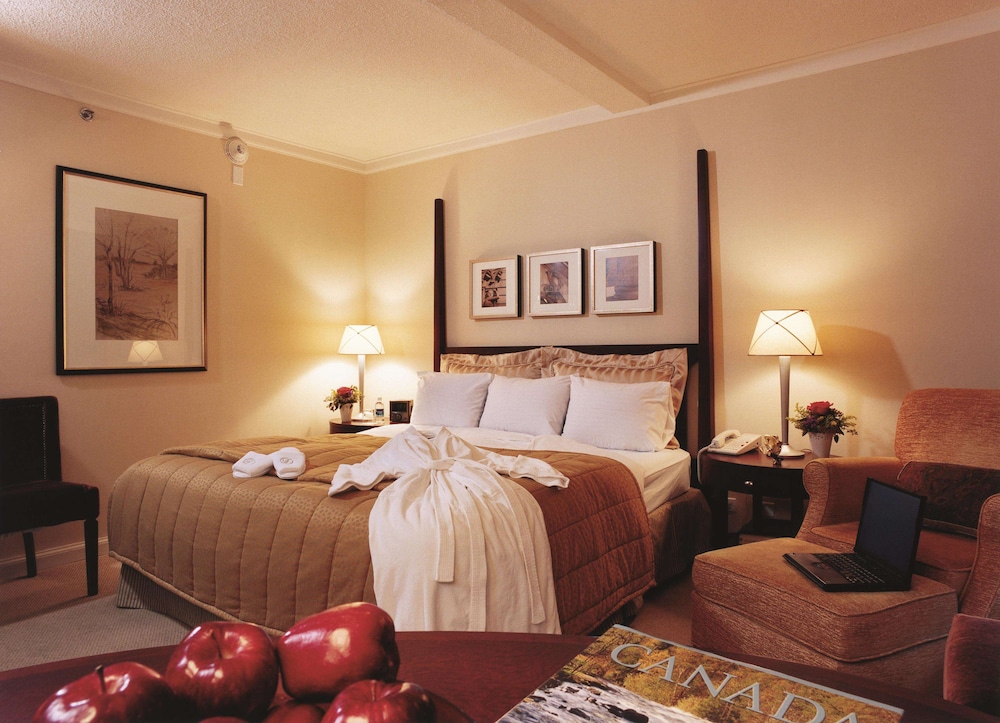 Fairmont Winnipeg 11/69