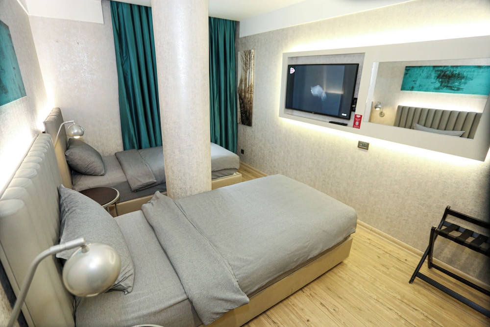 Milord Hotel 17/45