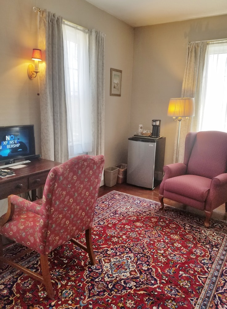 Centennial House 32/50