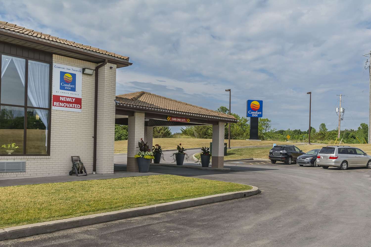 Comfort Inn Trenton, ON 10/13