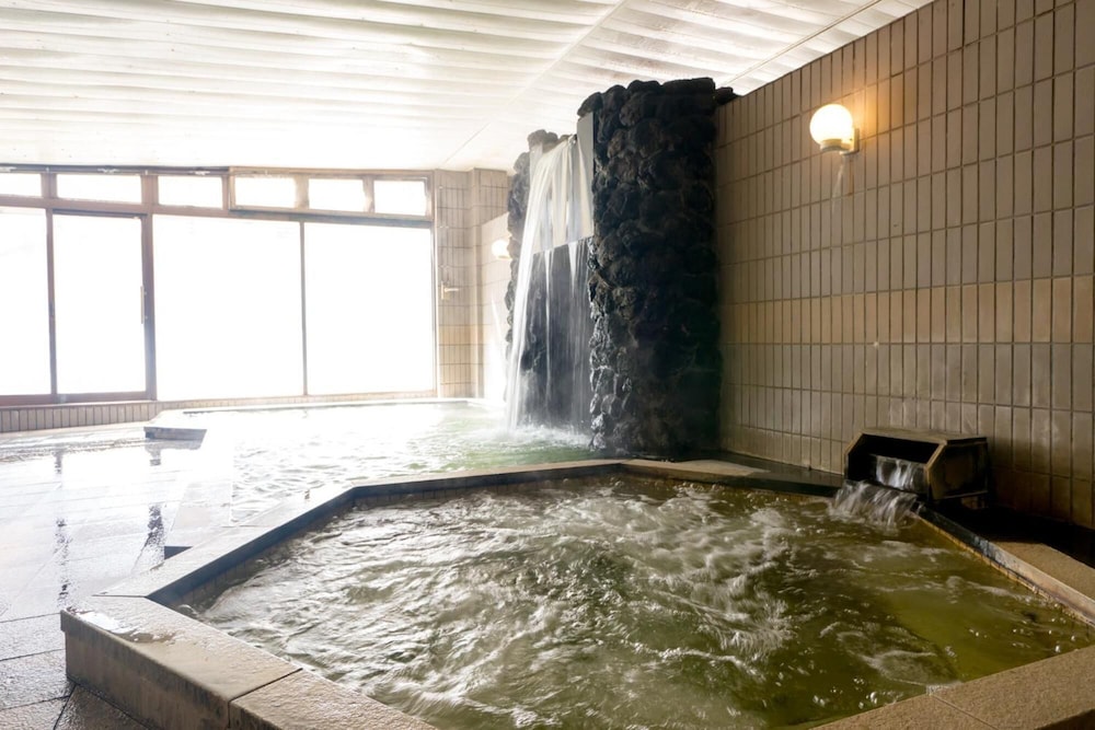 Nakaoyama Onsen Shosenkaku 14/50