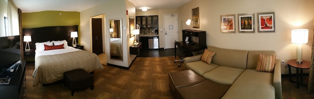 Staybridge Suites Merrillville 23/51