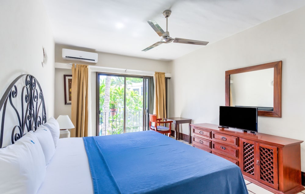 Puerto de Luna All Suites Hotel 16/63