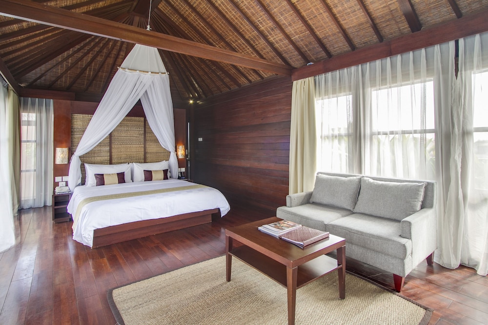 Amadea Resort & Villas 36/65