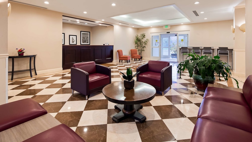 Best Western Bar Harbour Inn 30/35