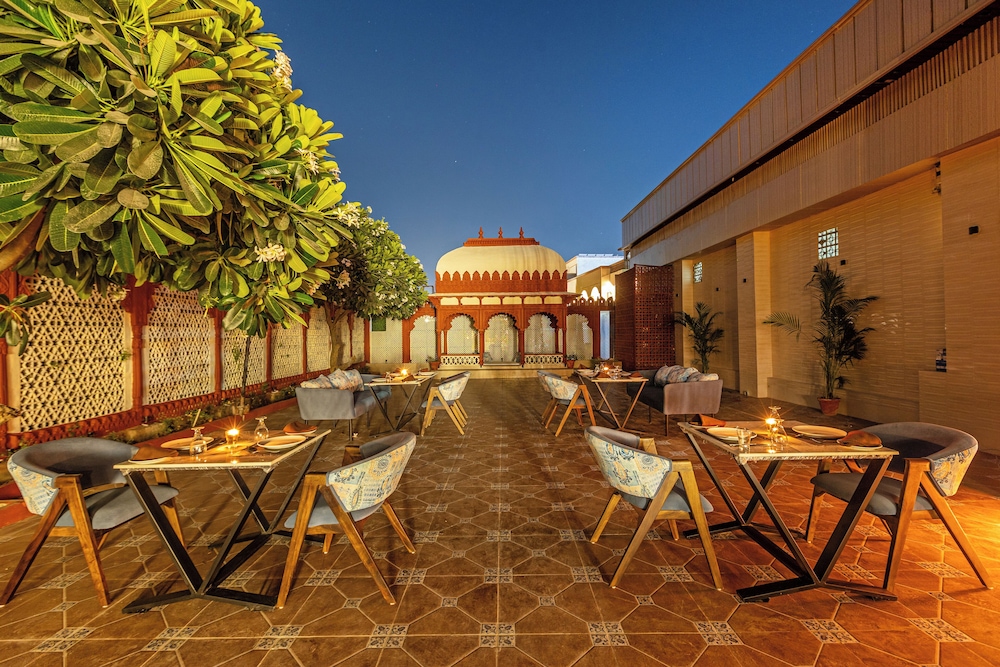 AMARGARH RESORT 40/66