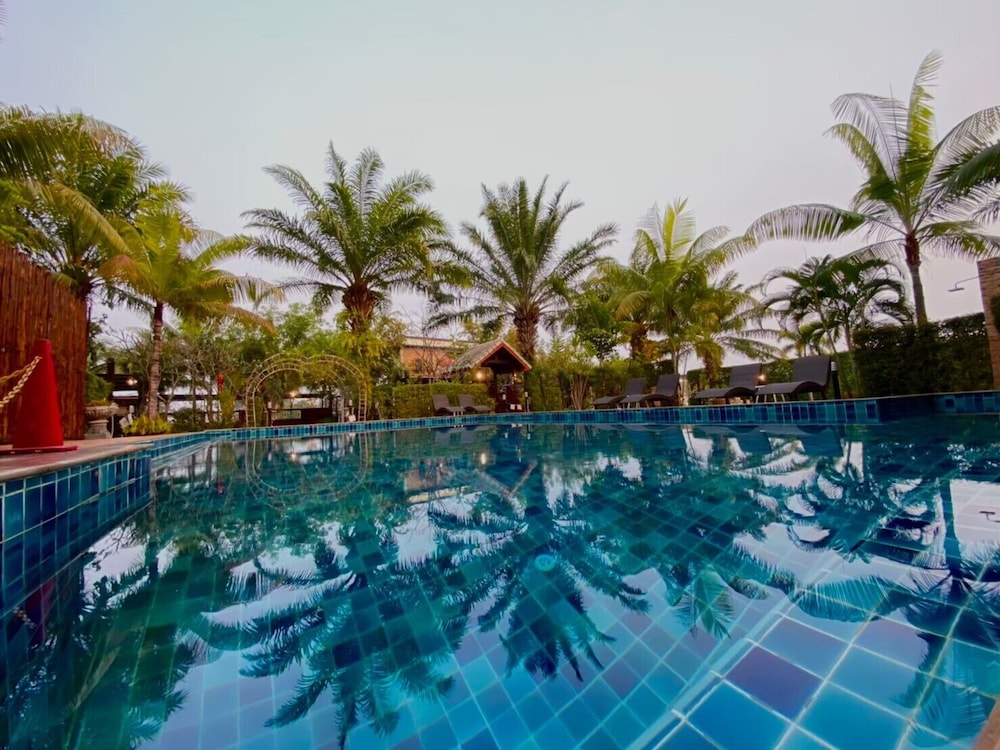 Capital O 727 Be One Resort 46/70
