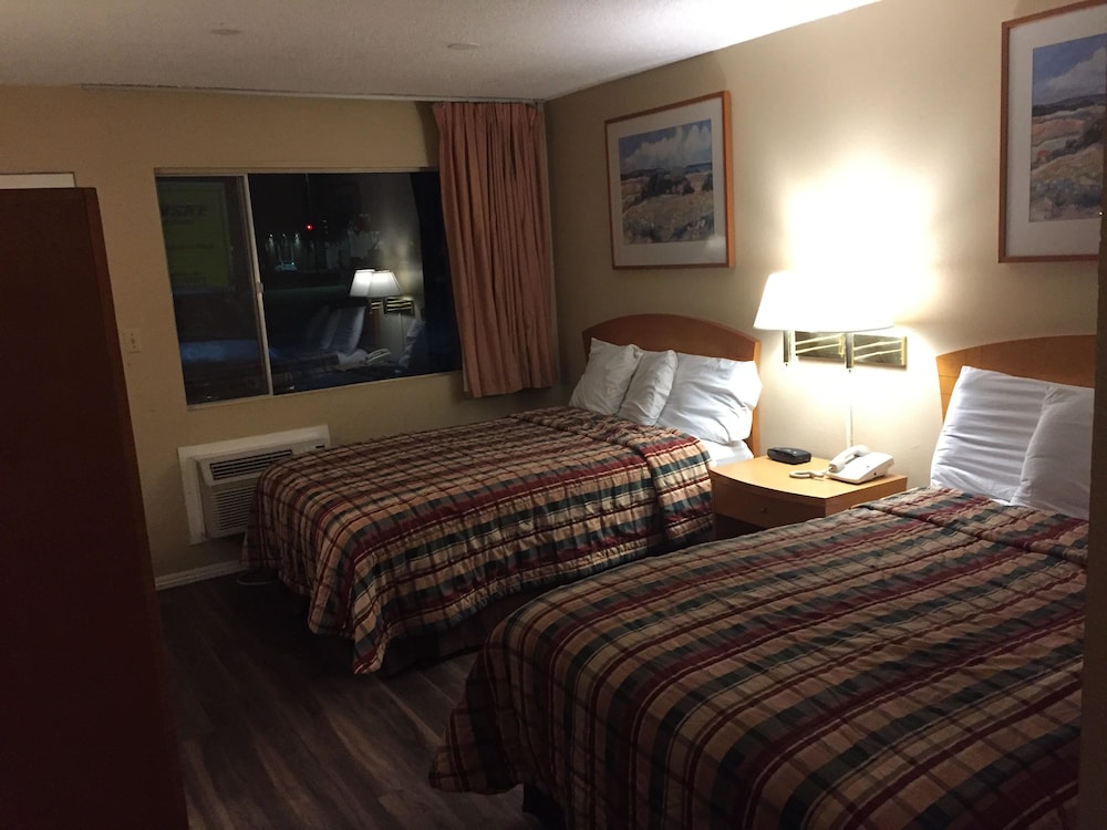 Days Inn by Wyndham Chico 8/40