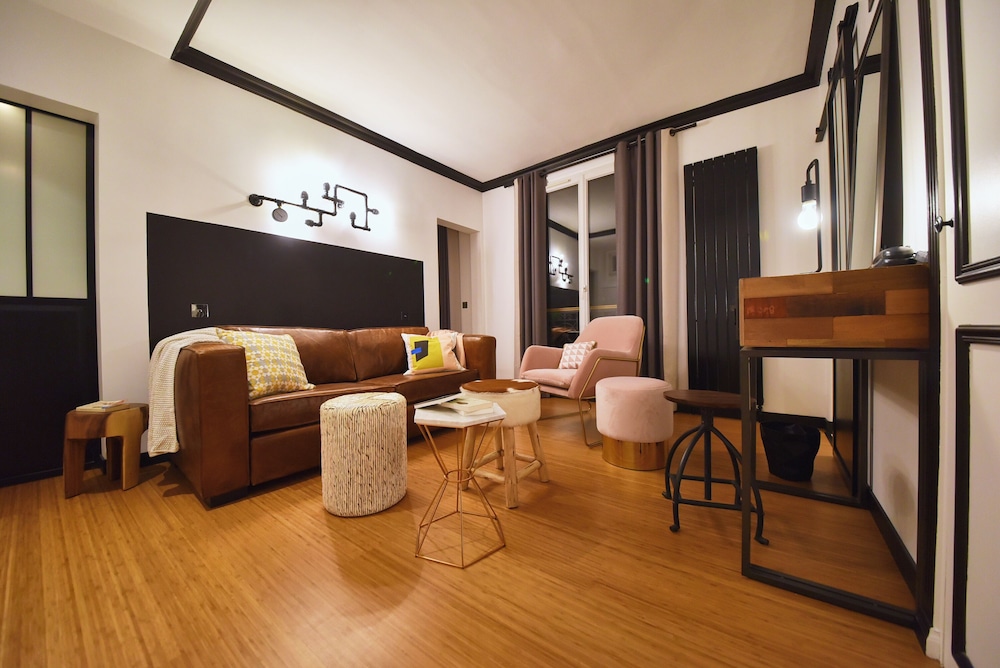 Madrigal Hotel Paris 35/47