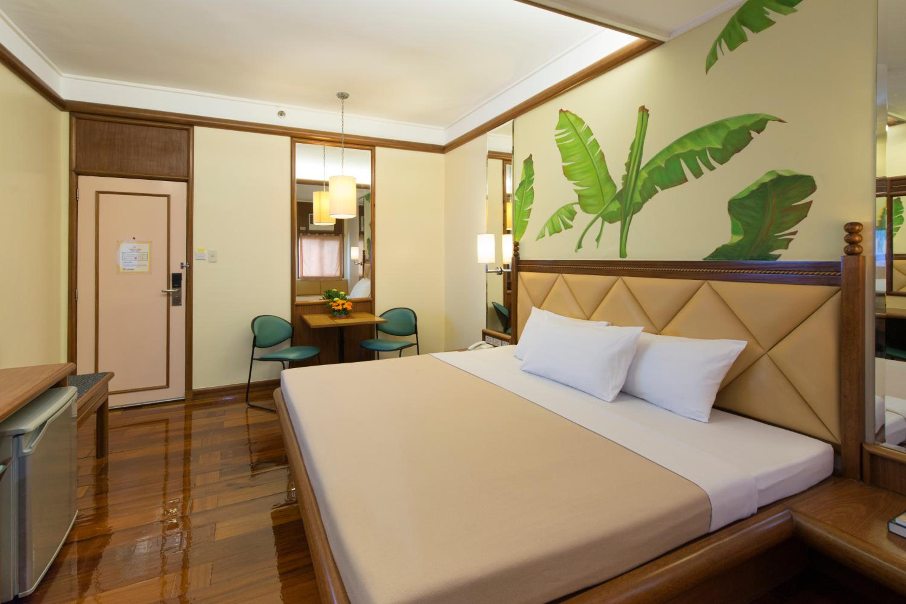 Standard, 1 Double and 1 Single Bed, Zamora Wing