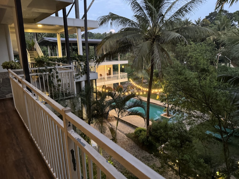 Heavens Holiday Resort 38/41