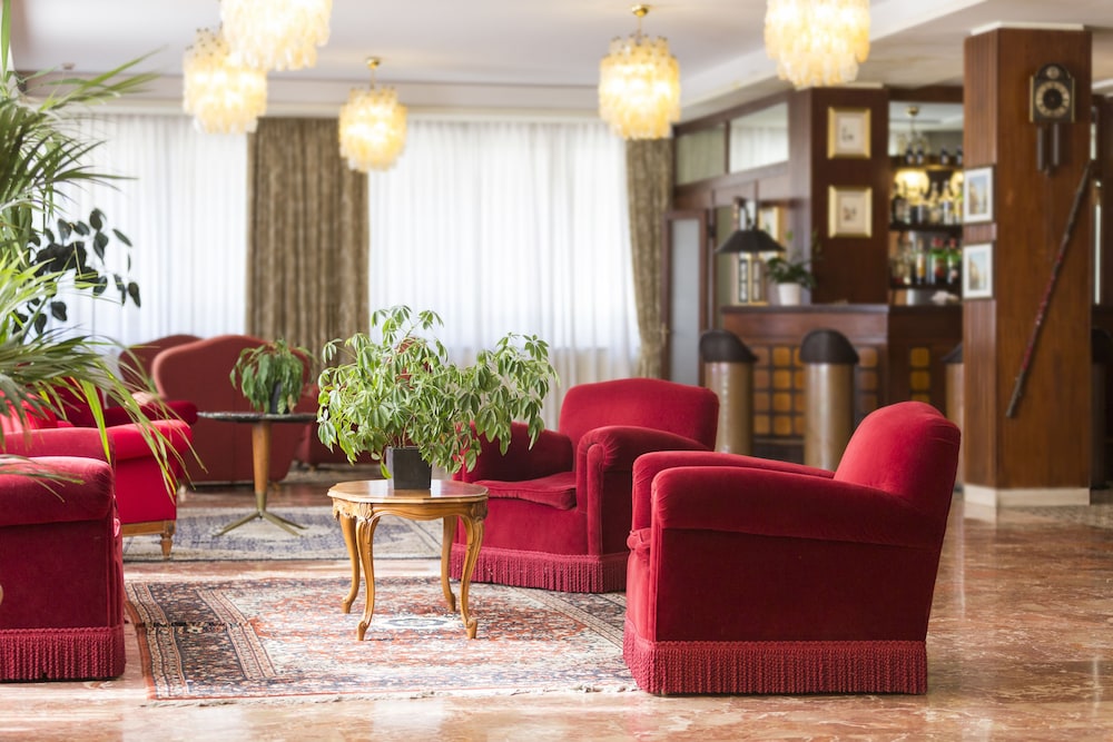 Rigel Hotel 52/73