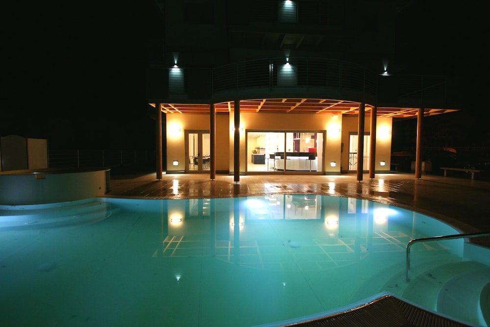 Ecohotel Primavera 32/72