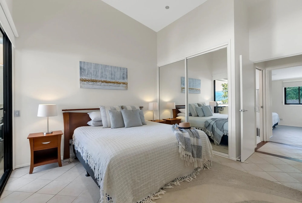 Penthouse, King and Queen and Twin Beds
