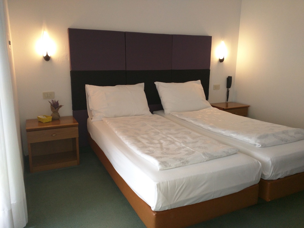 Hotel Everest 15/70