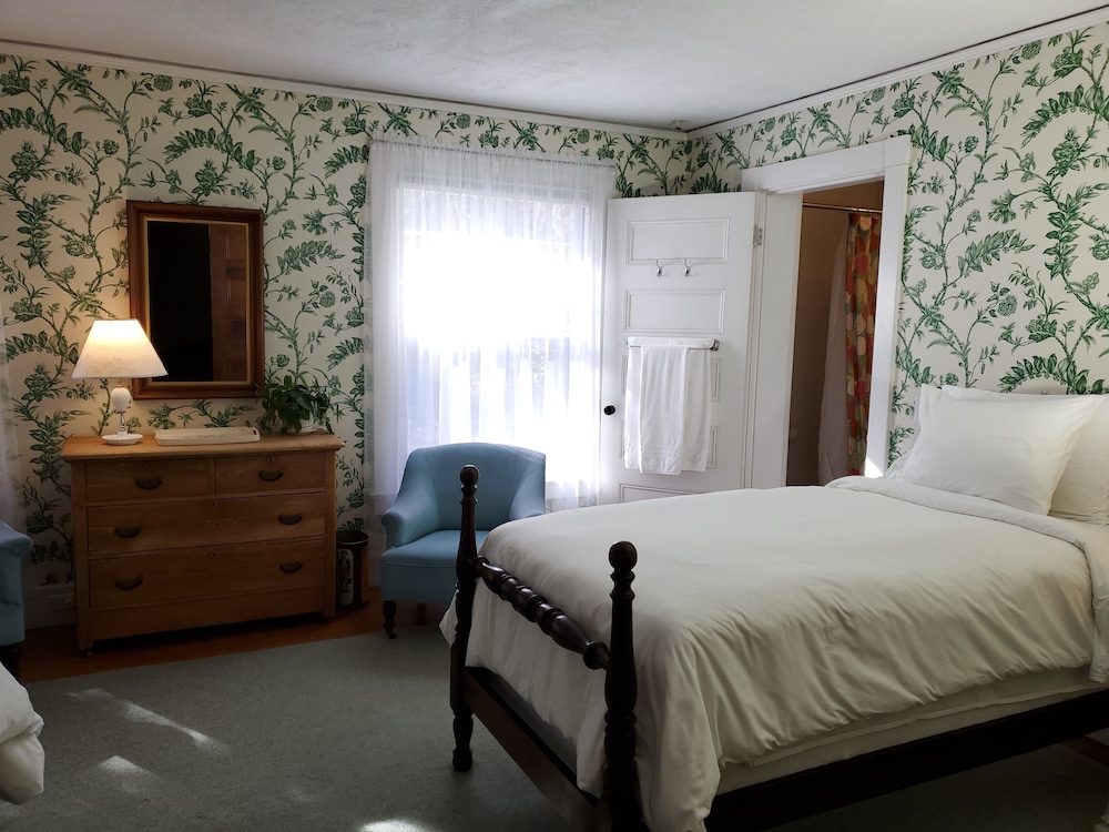 Harbourside Inn 10/50