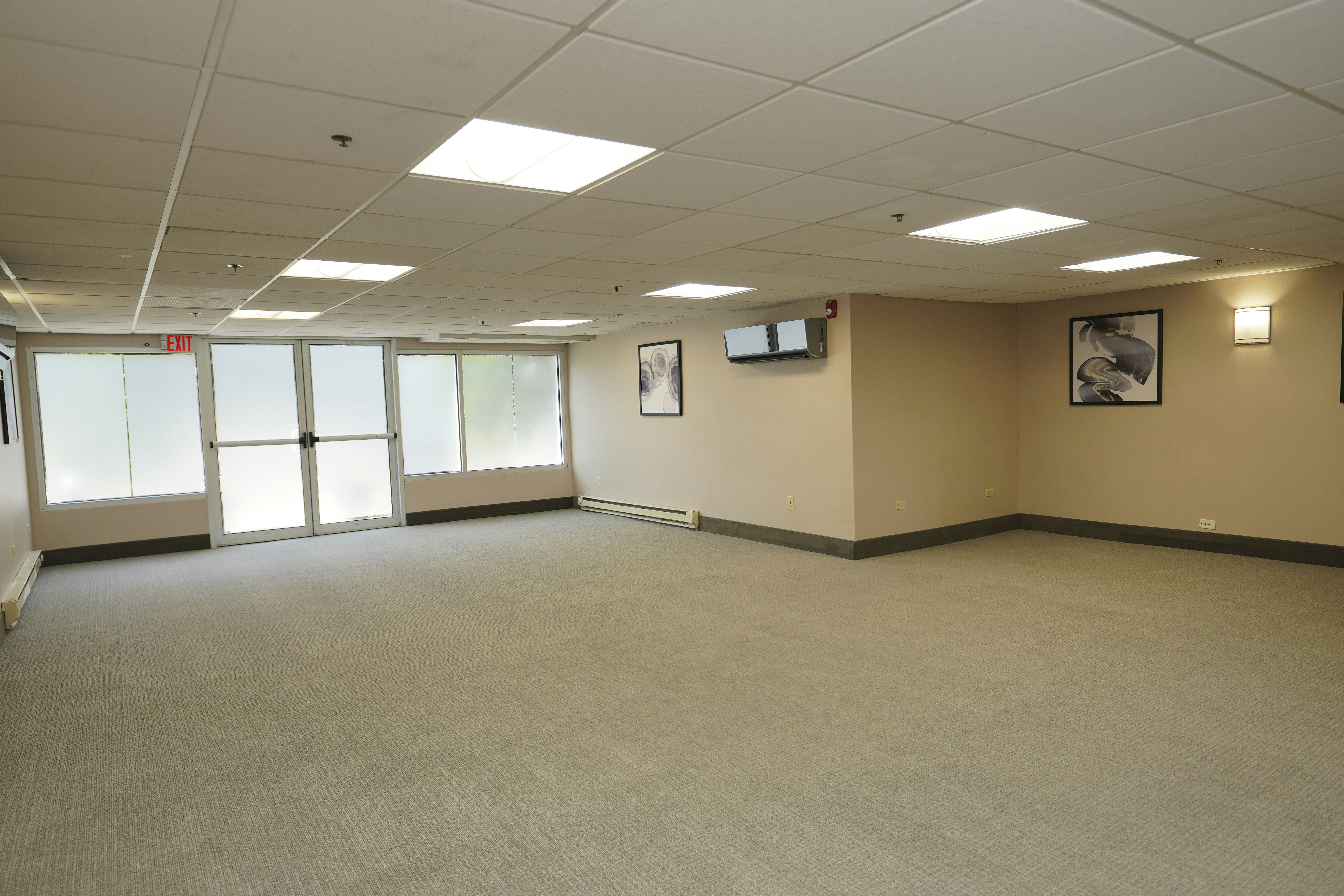 Holiday Inn Hotel & Suites Chicago-Carol Stream(Wheaton) 70/76