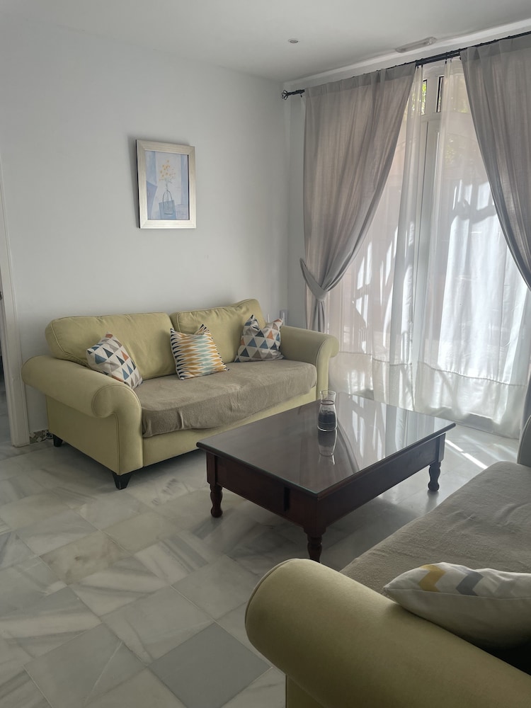 Apartamentos Puerto Sherry 25/50