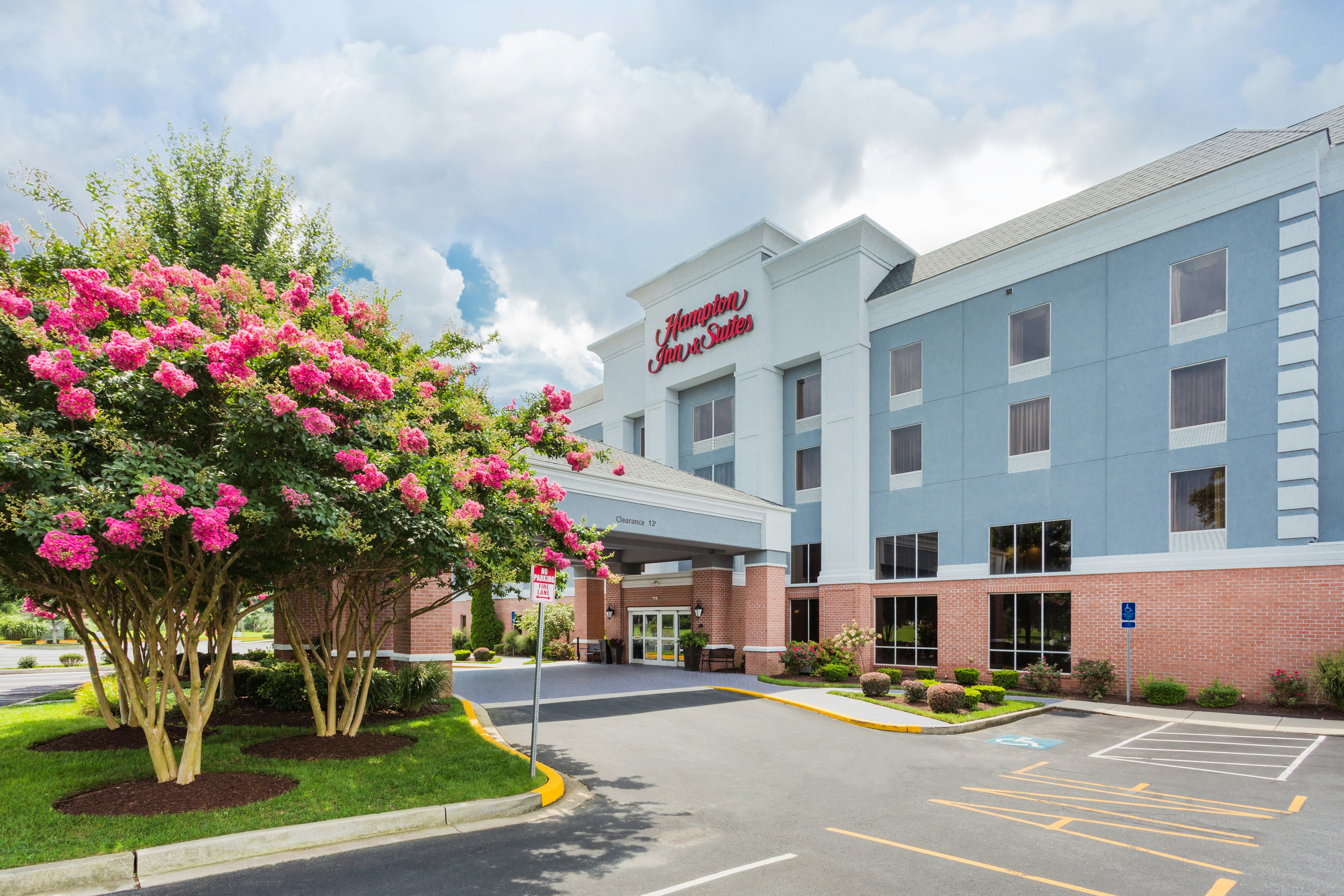 Hampton Inn and Suites Salisbury/Fruitland 56/58