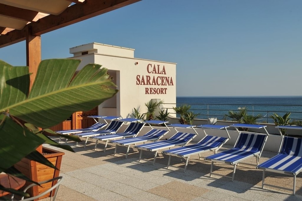 Cala Saracena Resort 35/50