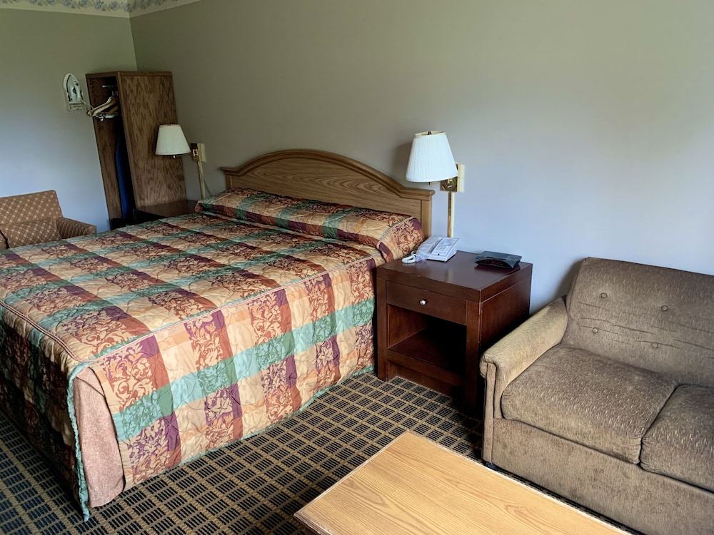 Country Inn Deerwood 8/42