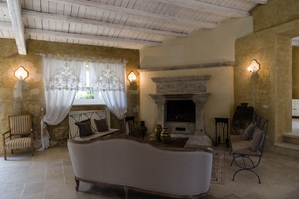 Borgo del Carato 26/47