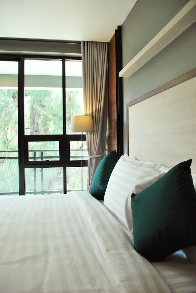 Bluemoon Hotel Cha-Am 18/59