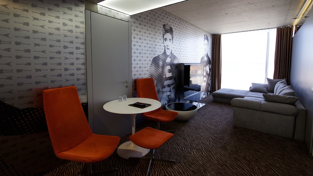 SONO HOTEL 39/42