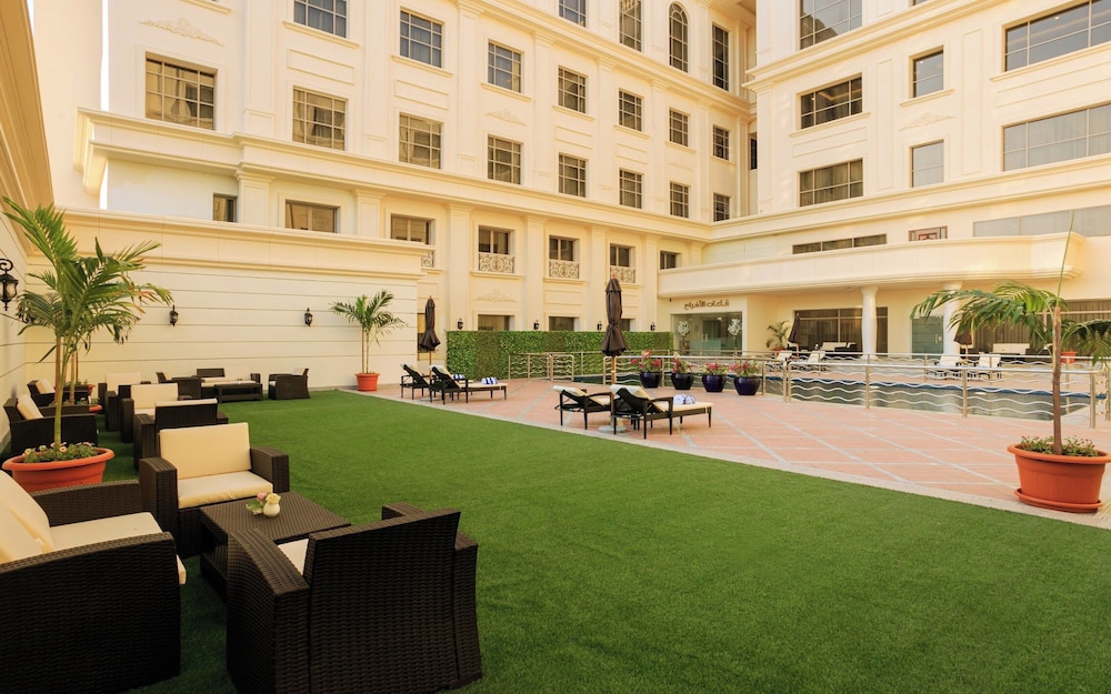 فندق سنسيت(Sunset Hotel) 56/60