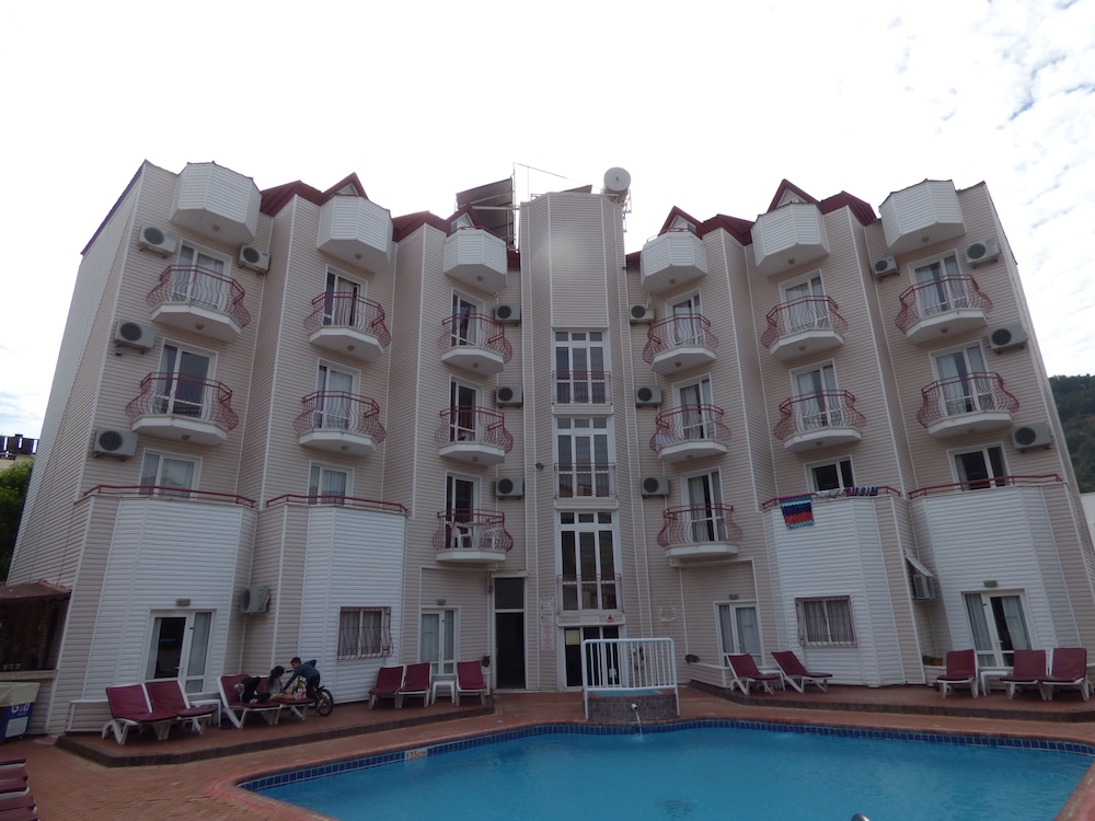 Avlu 4 Apart Hotel 4/50