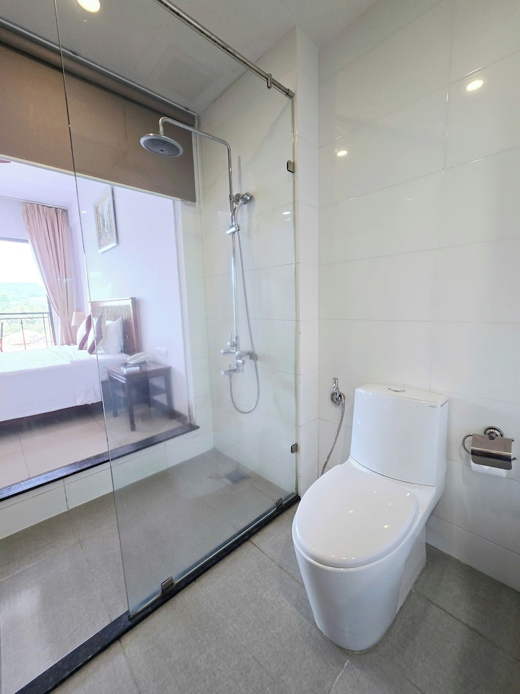 Praha Hotel Phu Quoc 65/66