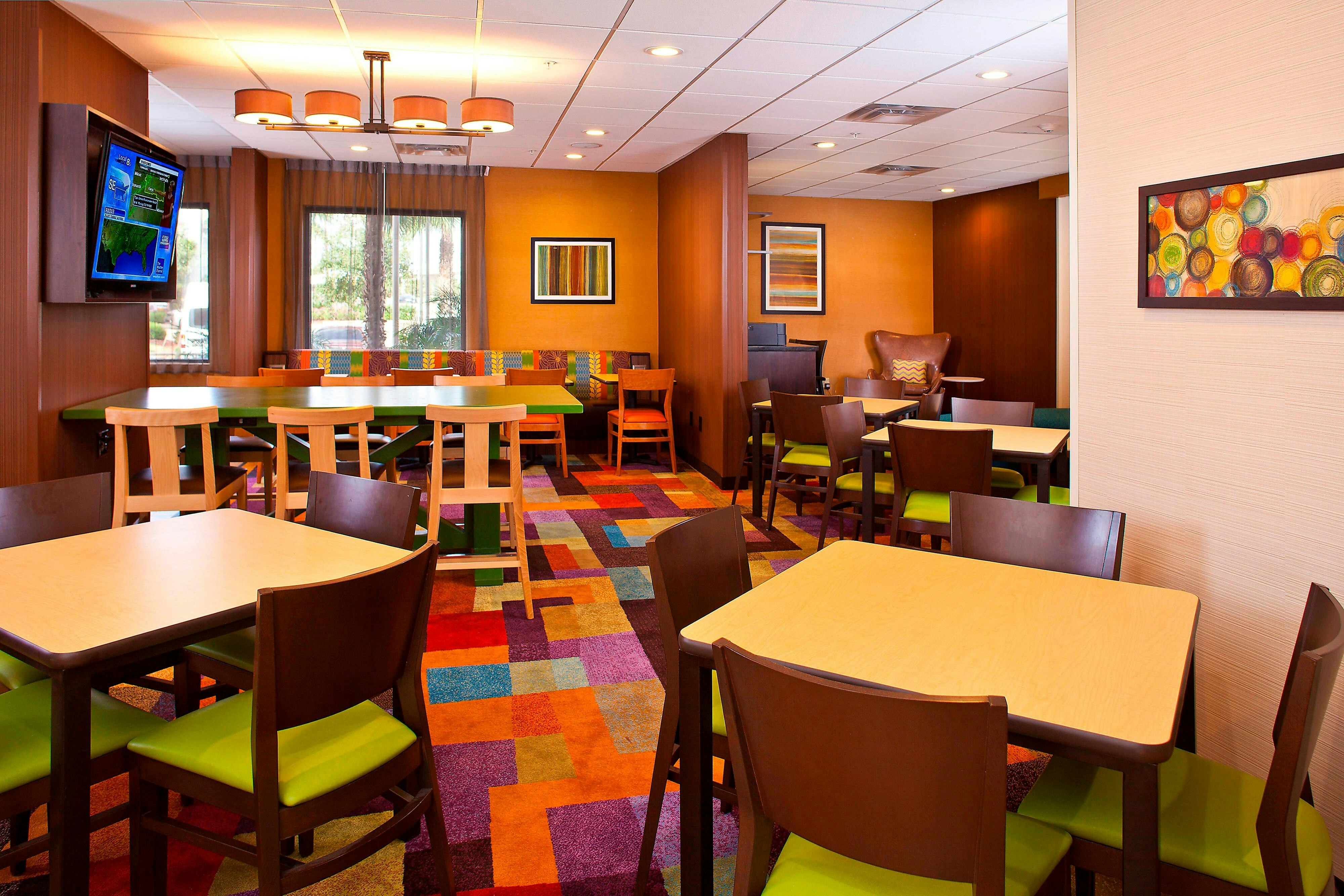 Fairfield Inn Suites By Marriott Houston Hobby Airport 19/28