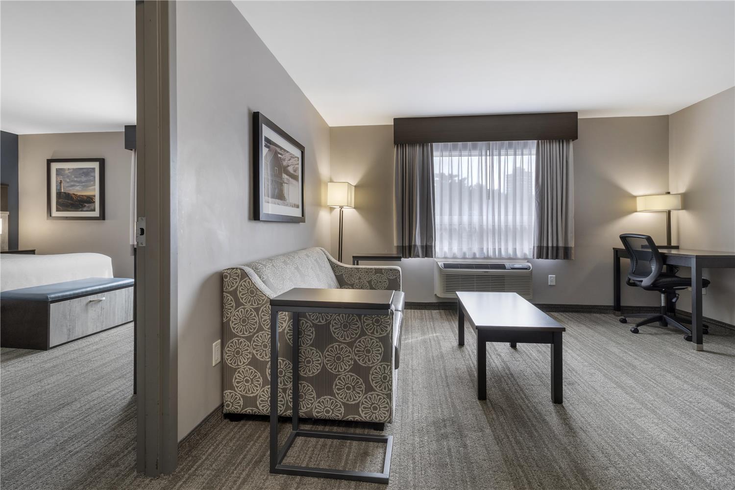 Best Western Plus Chocolate Lake Hotel 41/80