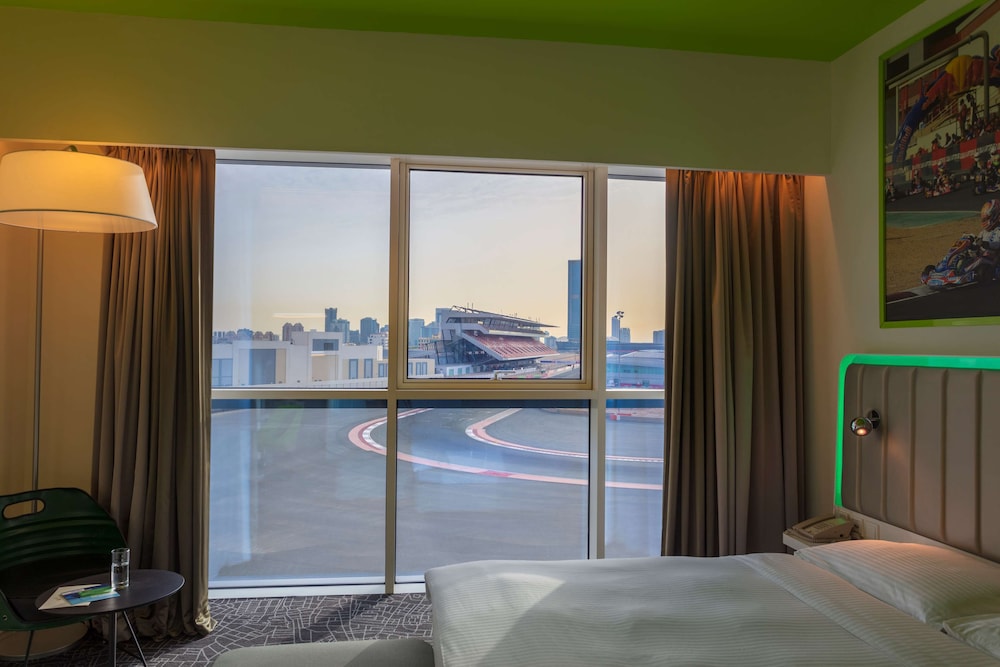 Park Inn By Radisson Dubai Motor City 11/76