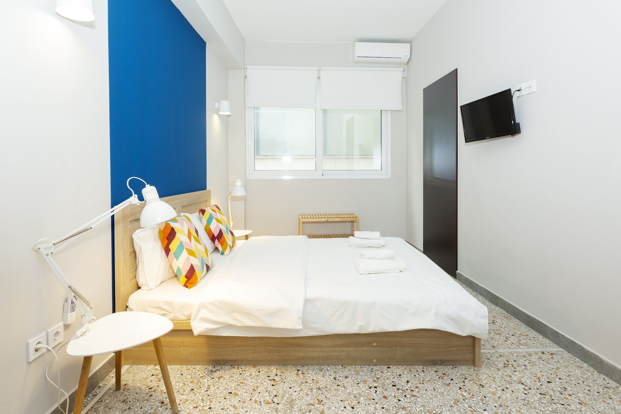 1 BEDROOM, APARTMENT, CITY VIEW