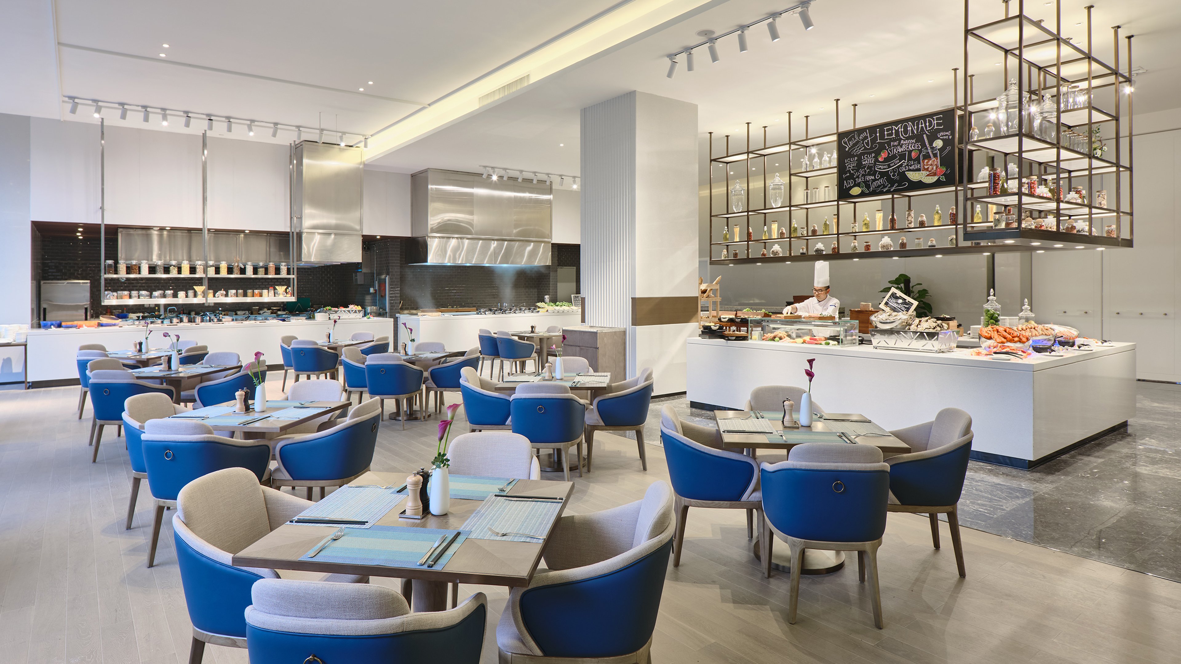 Crowne Plaza Wuhan Development Zone 60/82
