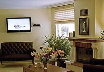 Marine House Boutique Hotel 38/51