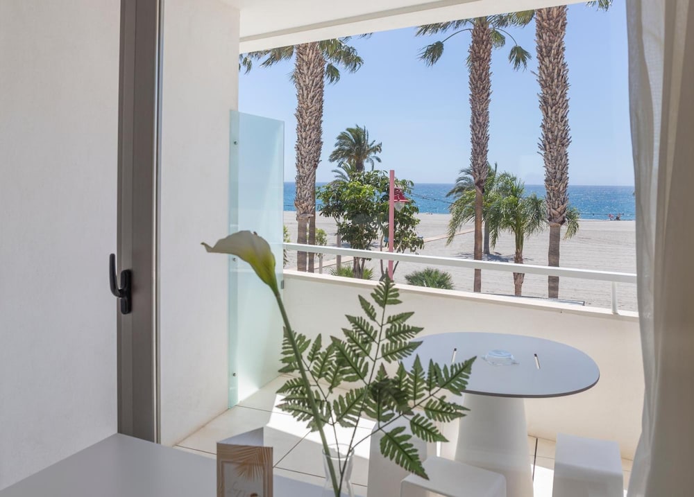 Hotel Las Palmas 20/32