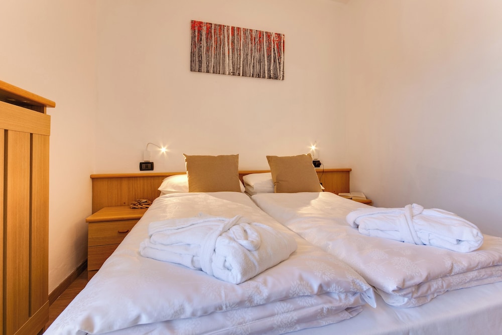 Essential, Single Bed