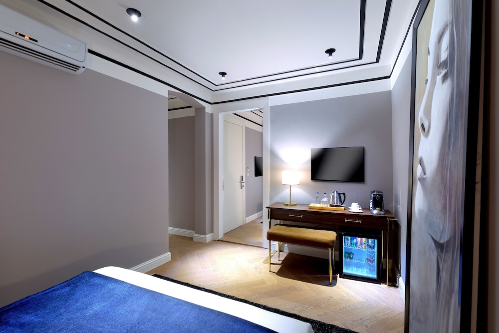 Walton Hotels Galata 26/35