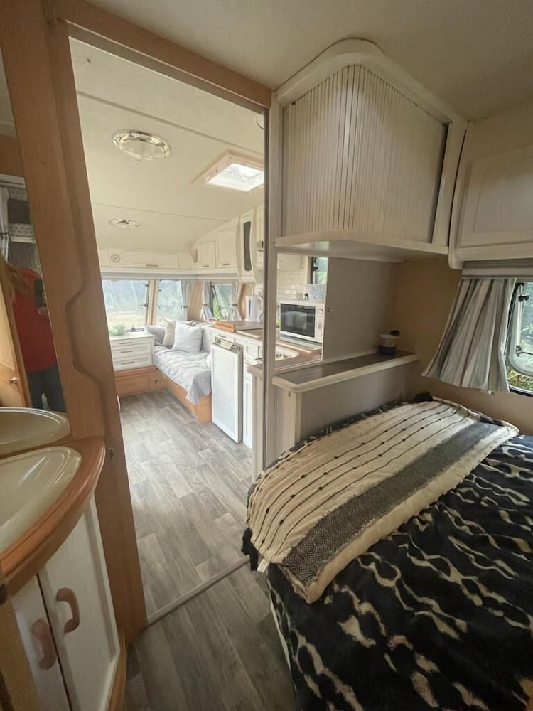 Hillcroft Self Catering 32/50