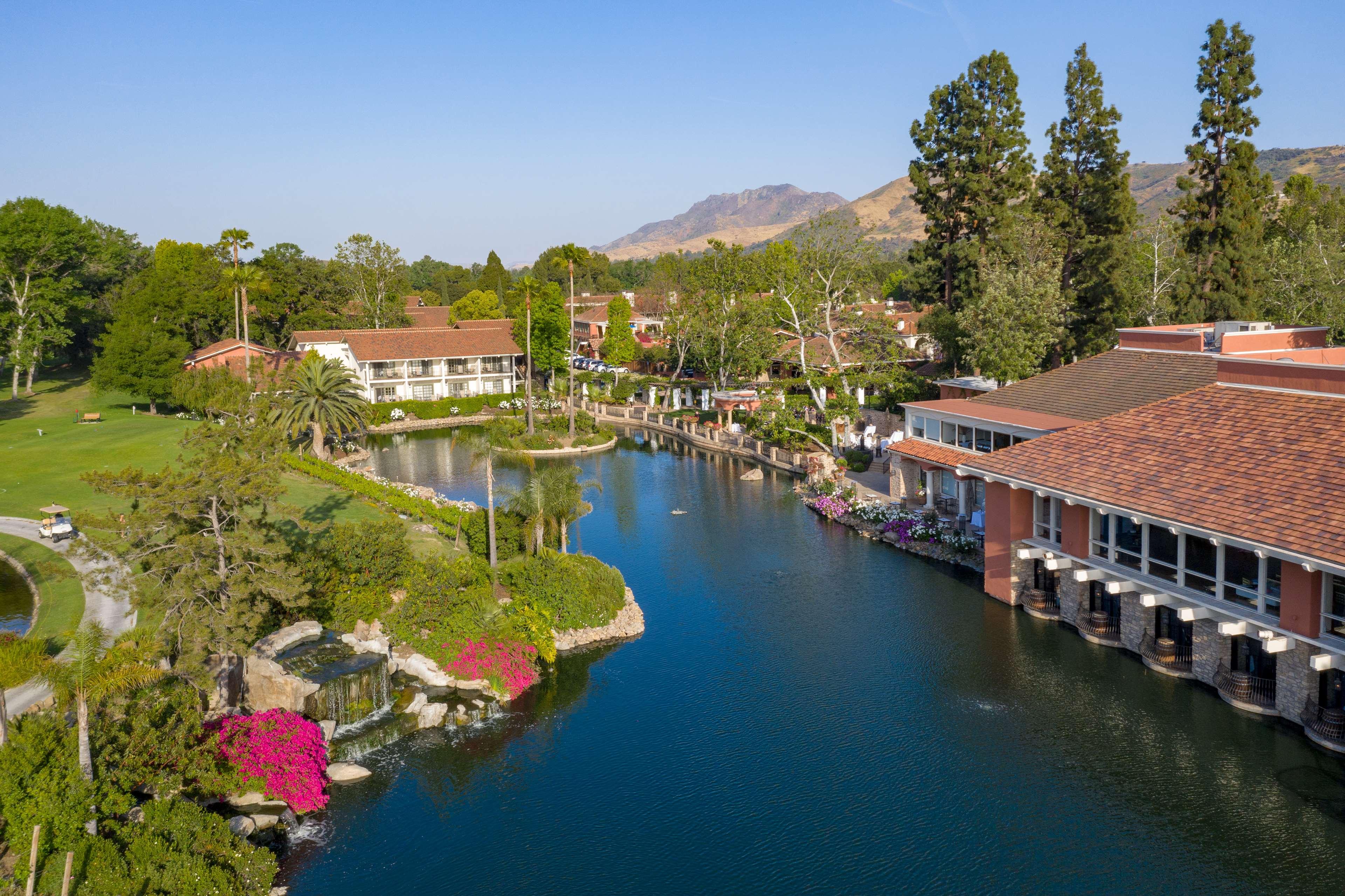 THE WESTLAKE VILLAGE INN 30/36