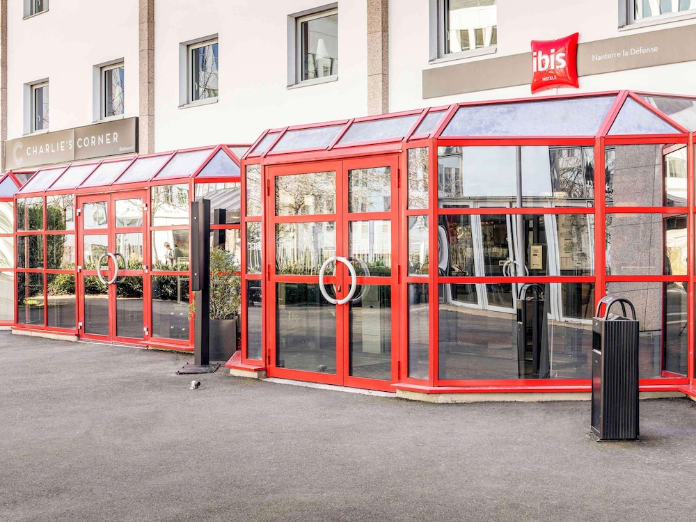 Ibis Nanterre La Defense 70/78
