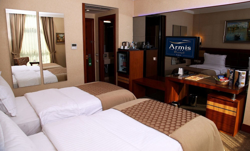 Armis Hotel 9/50
