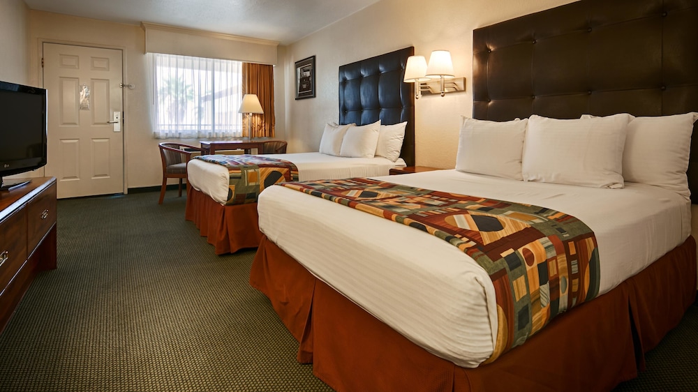 Best Western Colorado River Inn 18/36